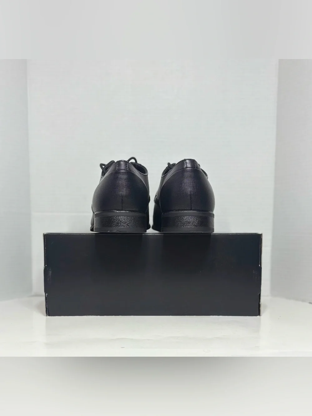 Calvin Klein Men's Black Lace-Up Oxford Dress Shoes size 9.5